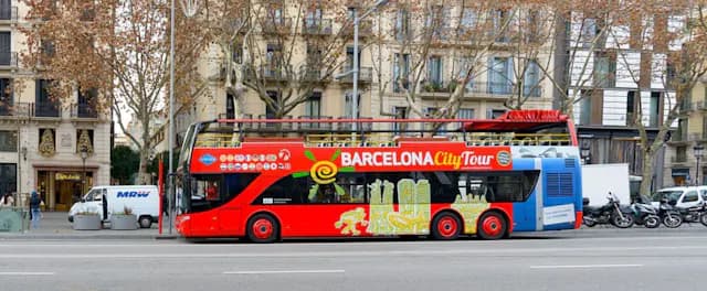 Get to know how public transportation works in Barcelona
