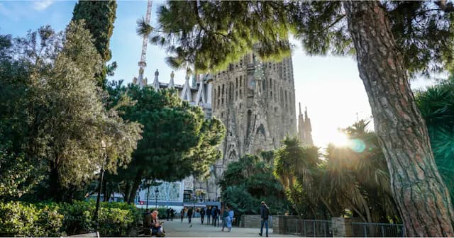 Room Rental in Barcelona 2025: Discover the Best Areas to Live In