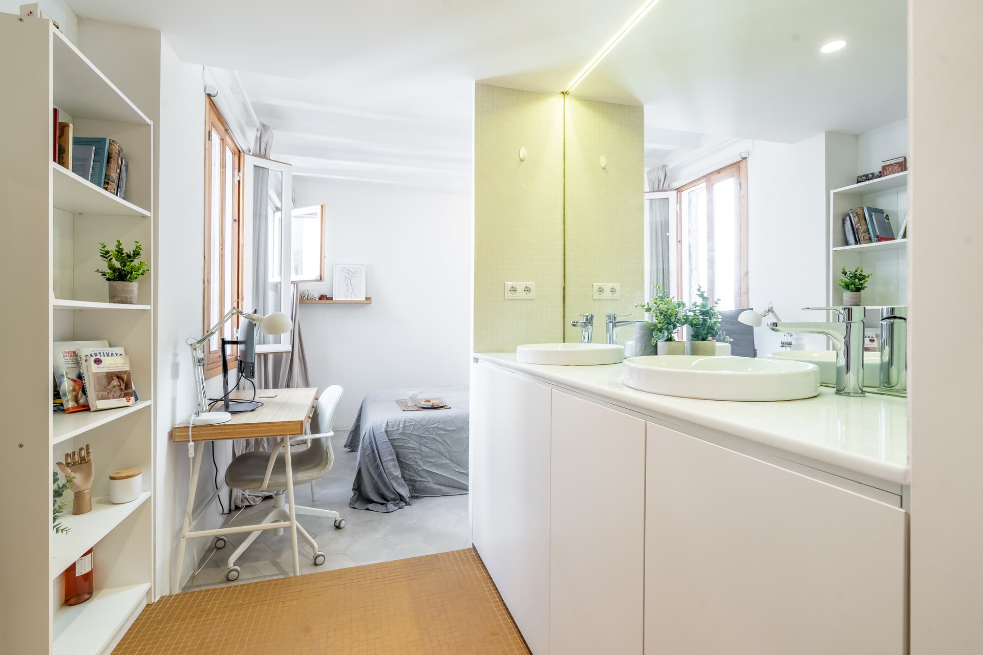 CAR30 3-2B - H2 SUITE PAREJAS + ESTUDIO