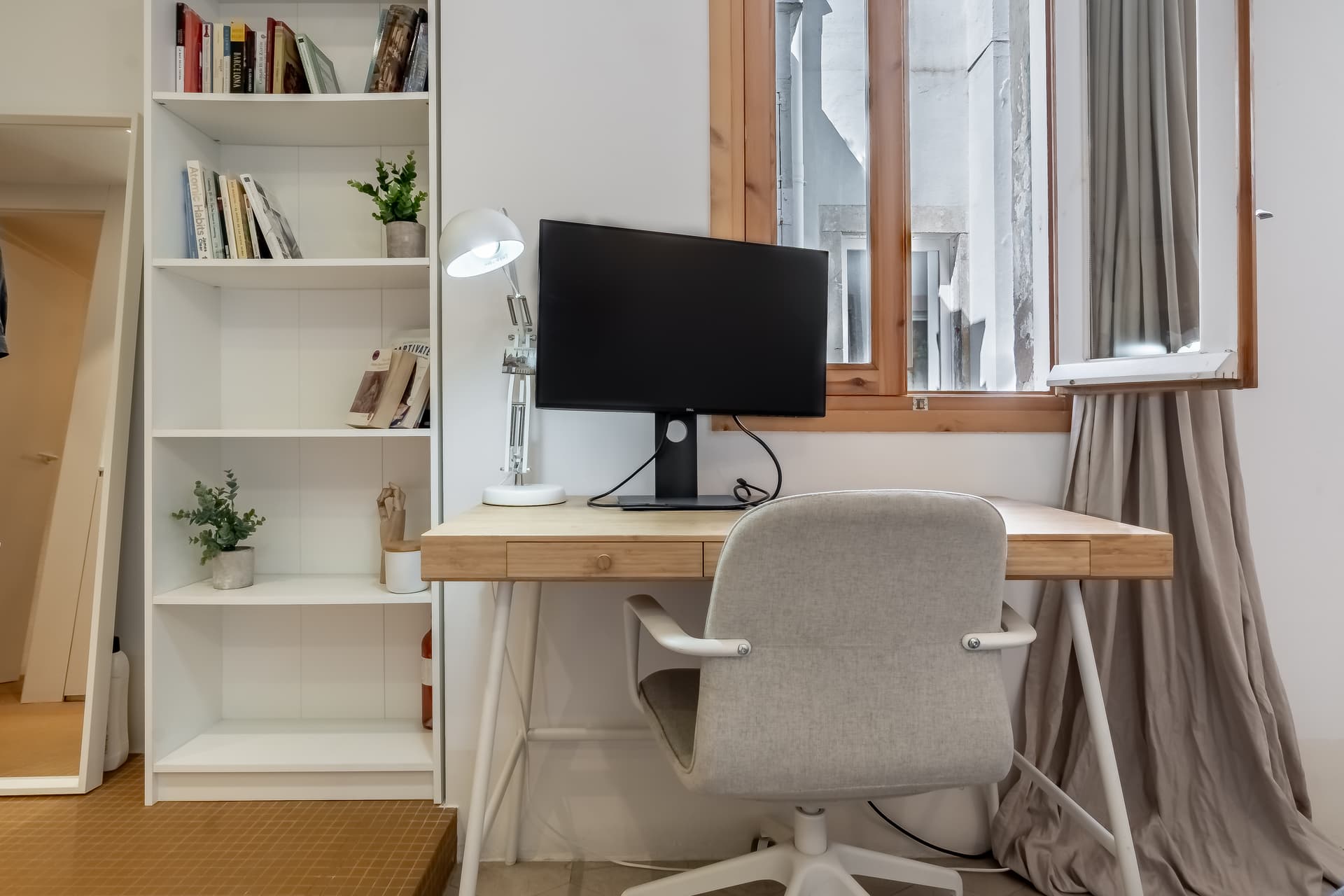 CAR30 3-2B - H2 SUITE PAREJAS + ESTUDIO