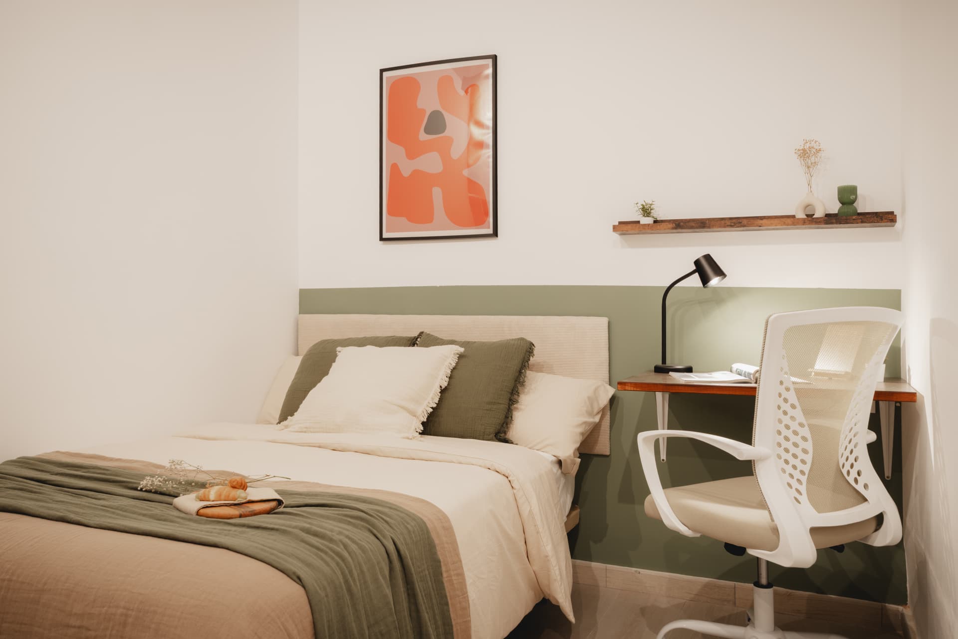 CBENI28 - H1 Private Bathroom