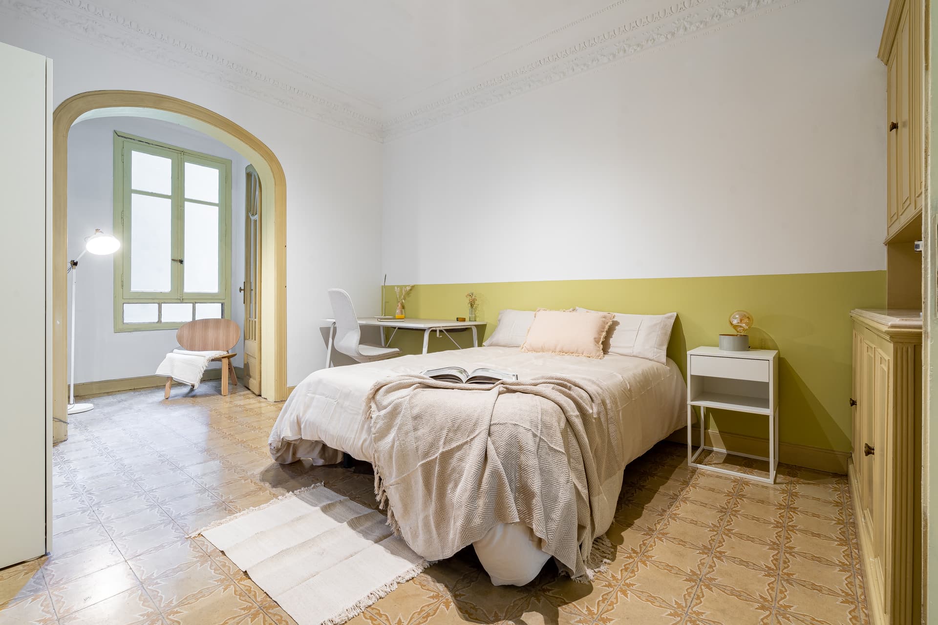 DIAG436 - H5 INDOOR GALLERY