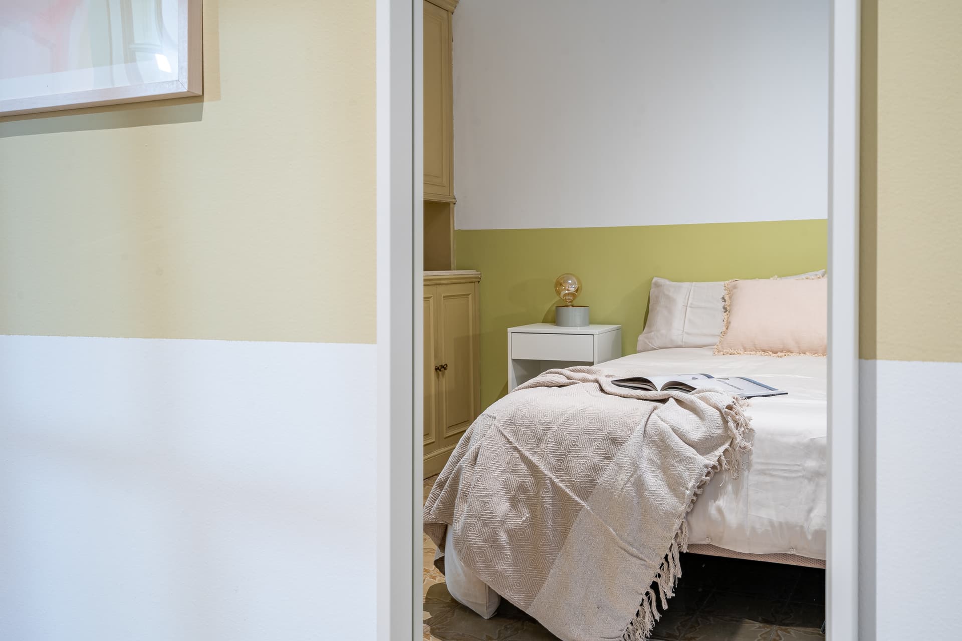 DIAG436 - H5 INDOOR GALLERY