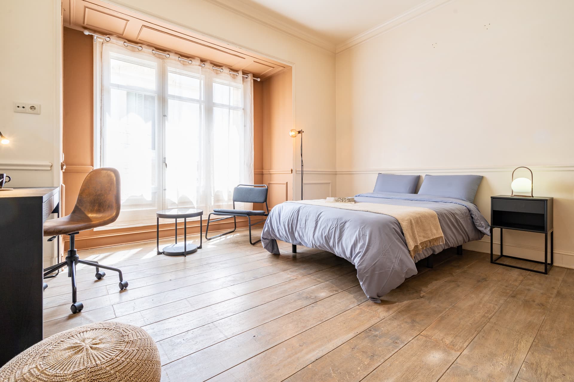 MUN402-4 - H6 BIG BALCONY