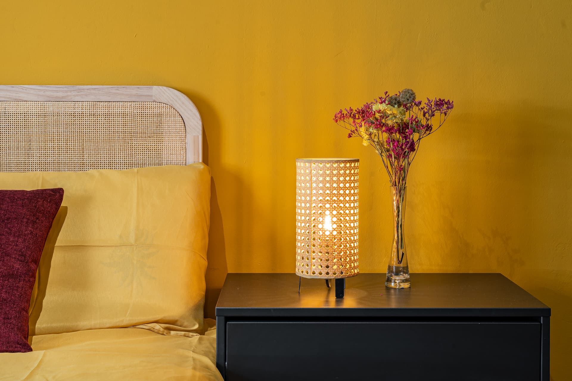 RVIC1 - H5 middle street balcony