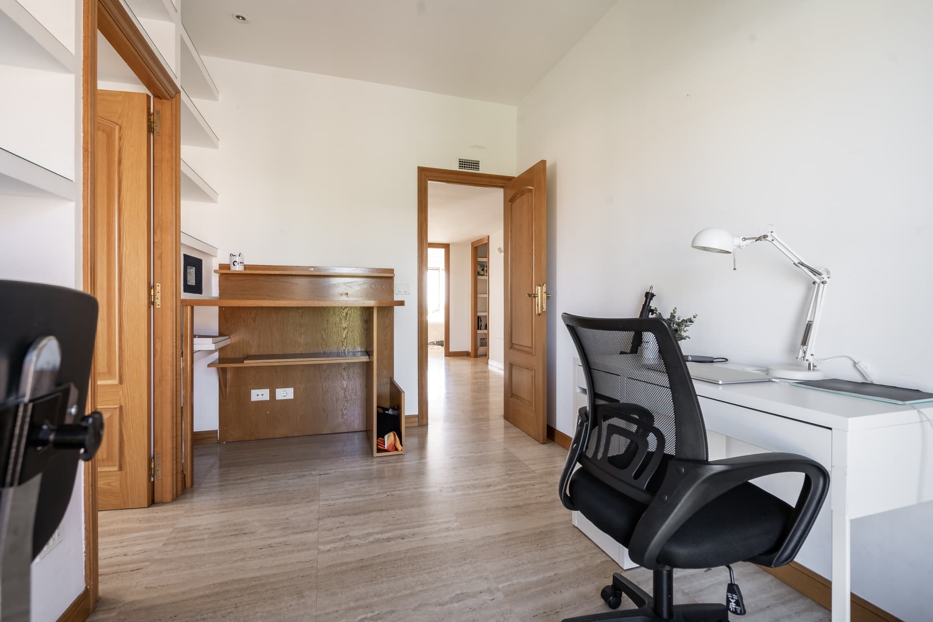 SE45 - H4 CELESTE CON BAÑO PRIVADO NO PAREJAS