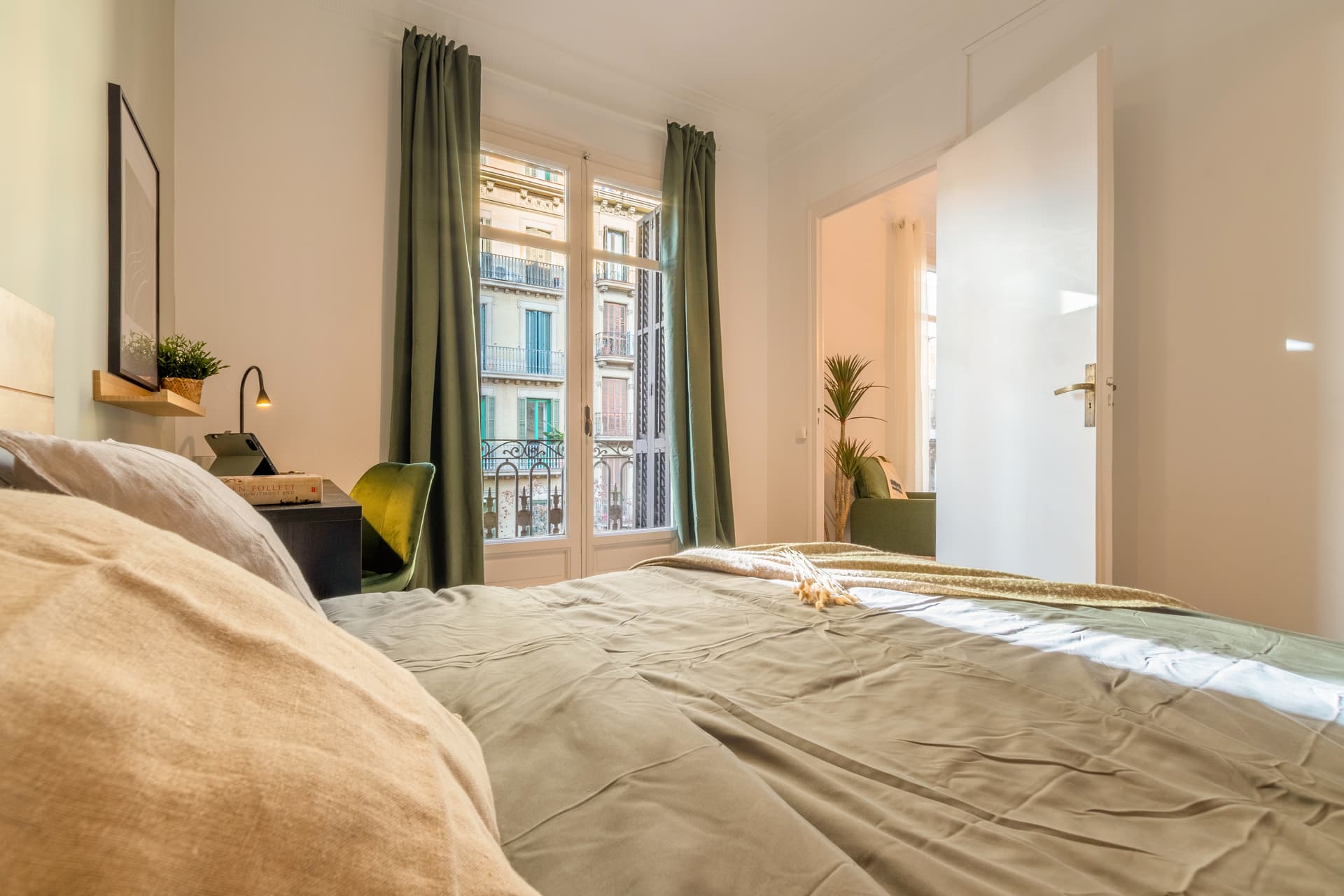 VAL300 1-2 - H4 BALCON CALLE DER