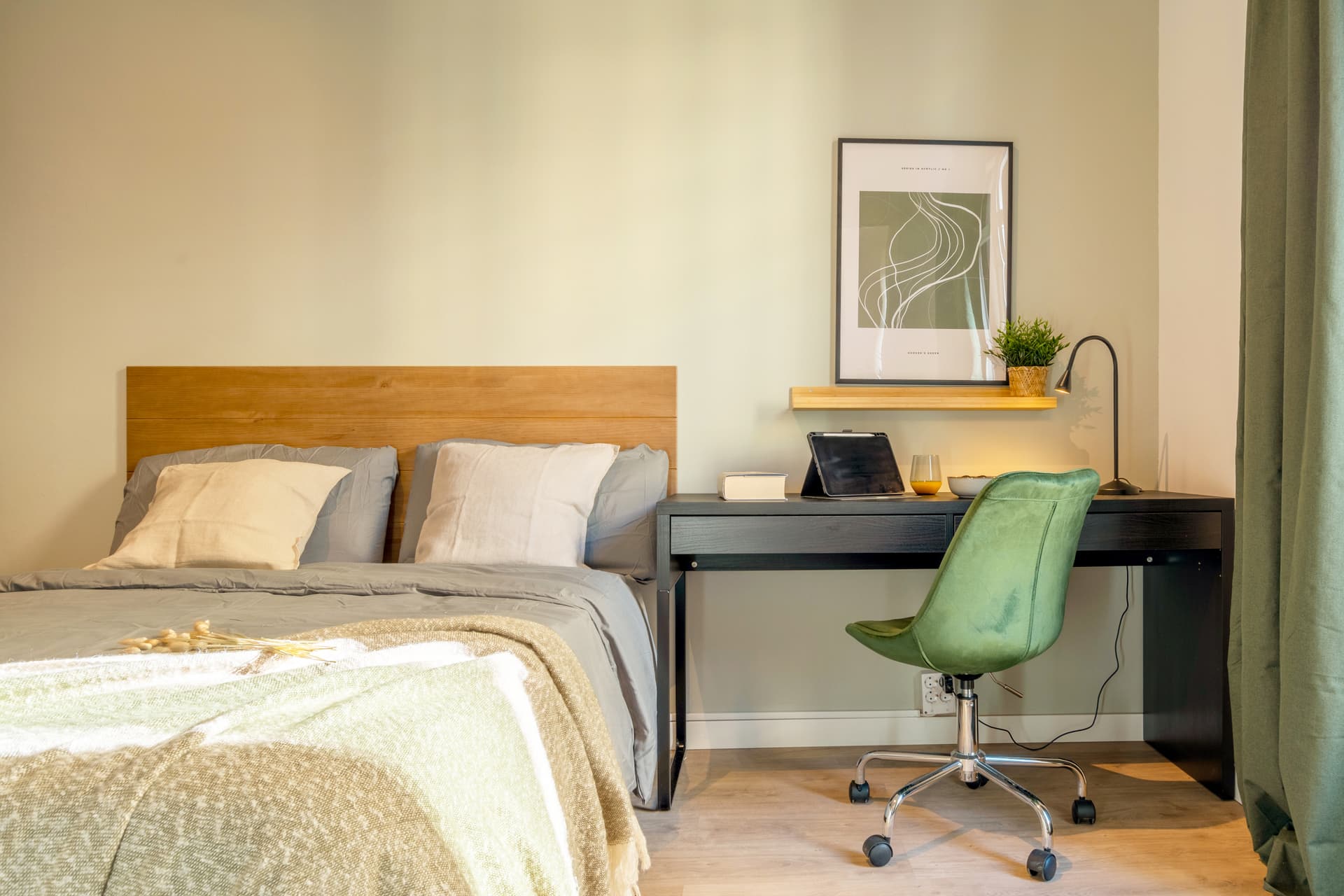 VAL300 1-2 - H4 BALCON CALLE DER