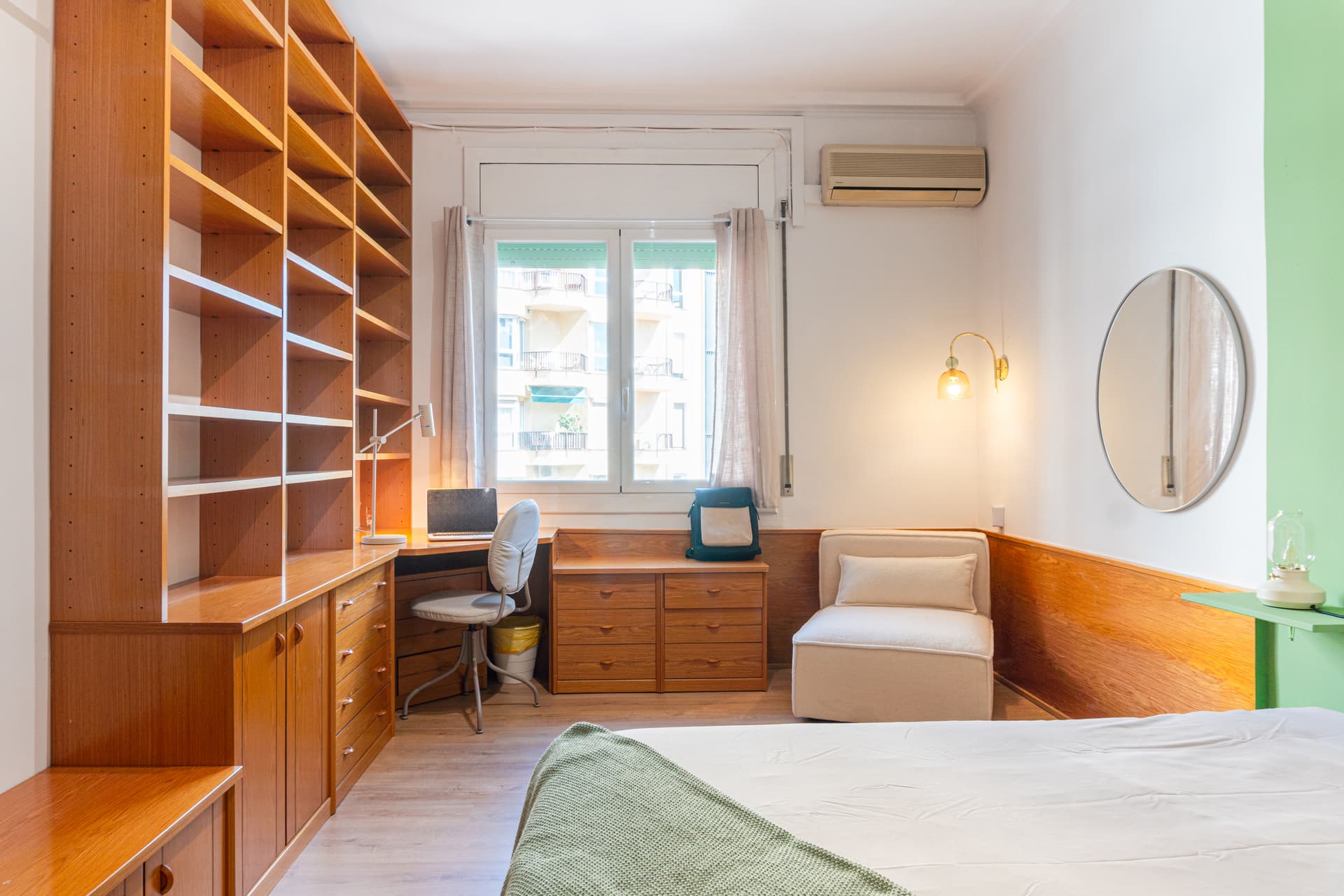 VAUG103 - H1 ENTRADA INT