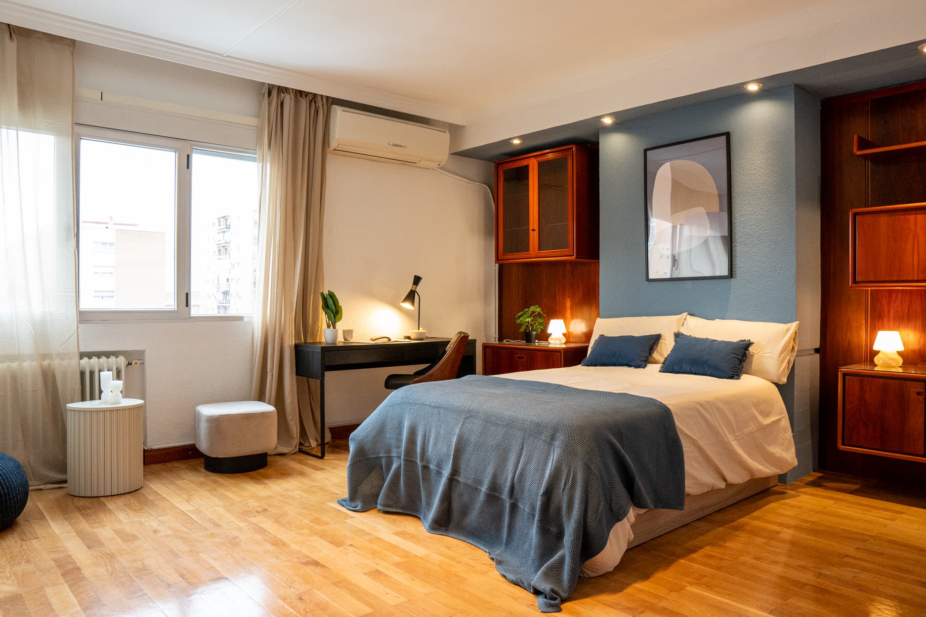 CAST244 - H4 grande salón