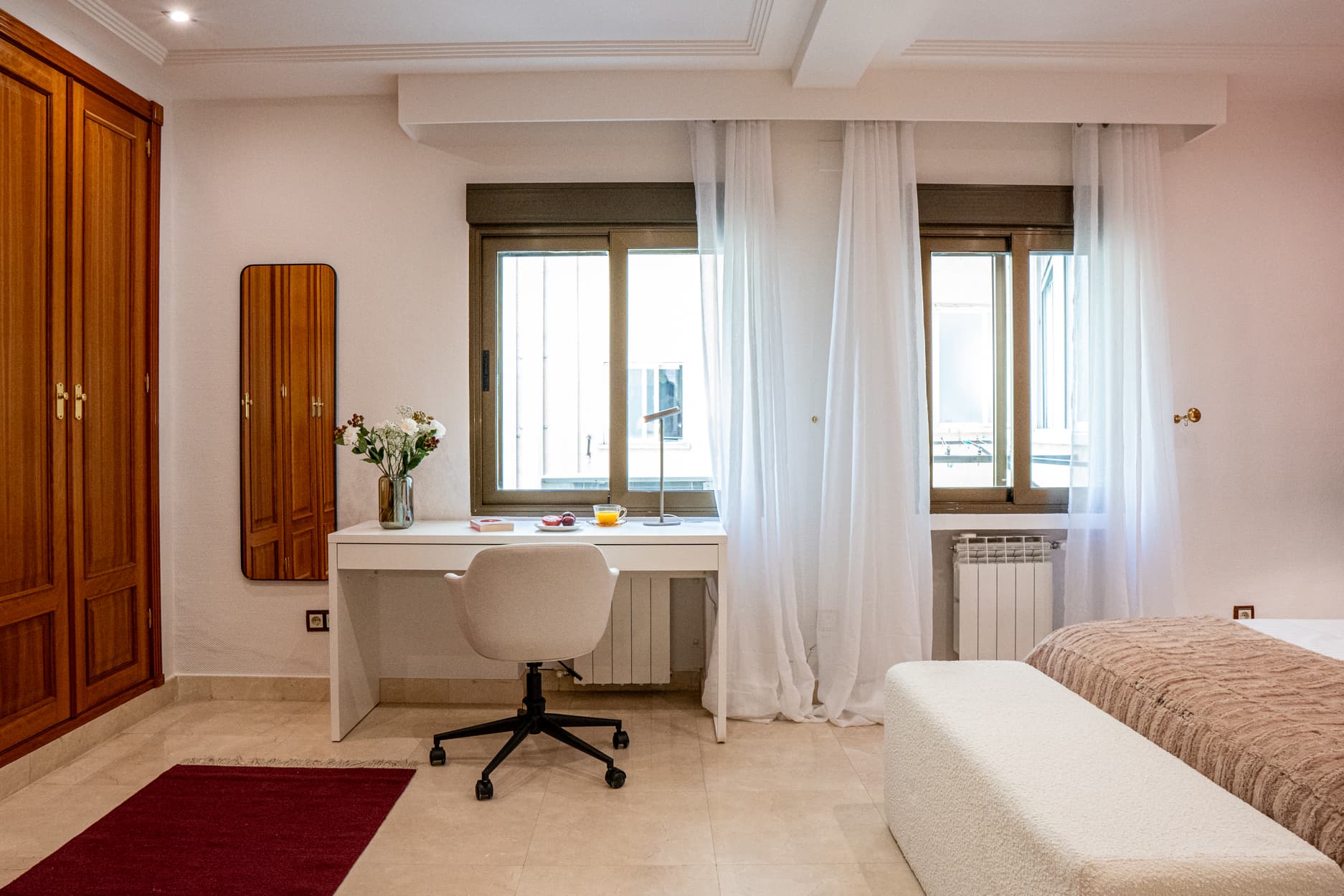 GUZBU102 - H3 RESPALDO MADERA OSCURA