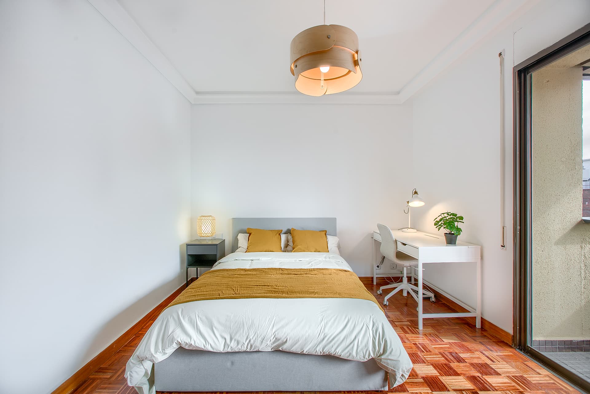 OREN62 - H1 SUITE PAREJAS