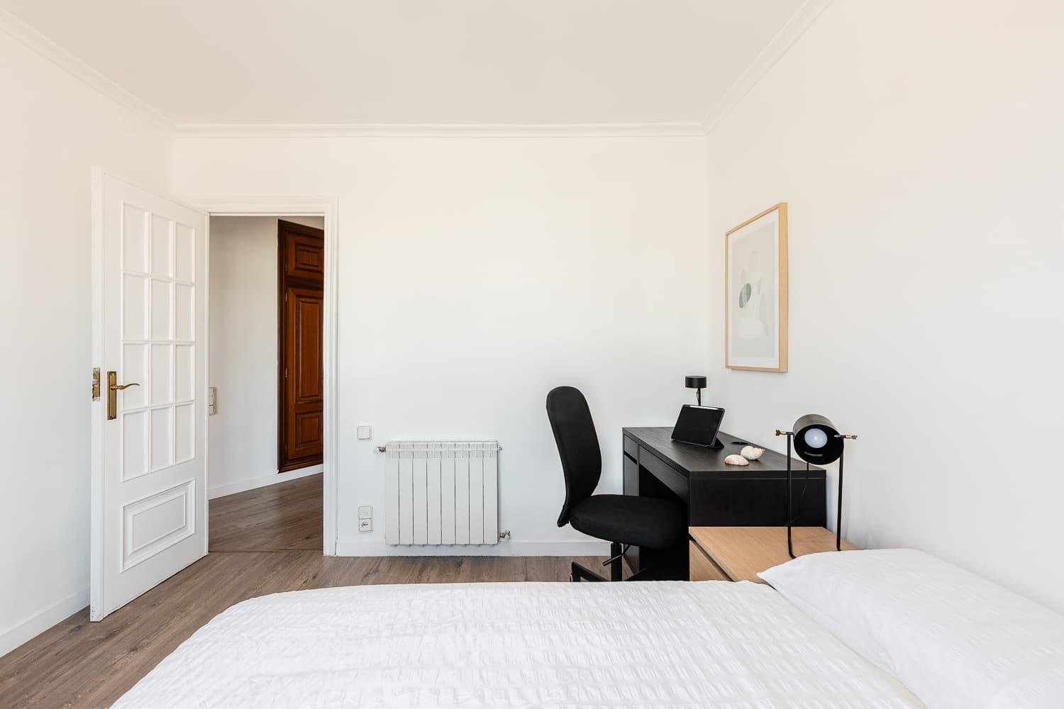 BAIL58 - H2 CLOSET MADERA