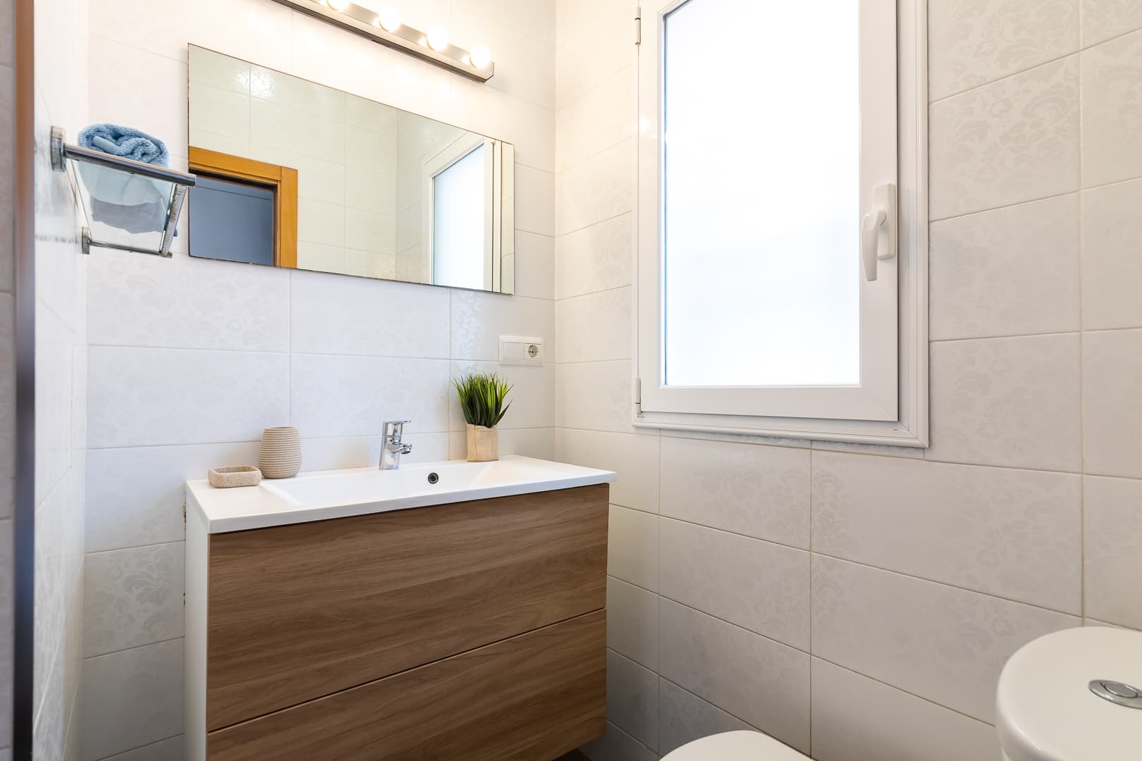 CASTE15 - H1 baño privado