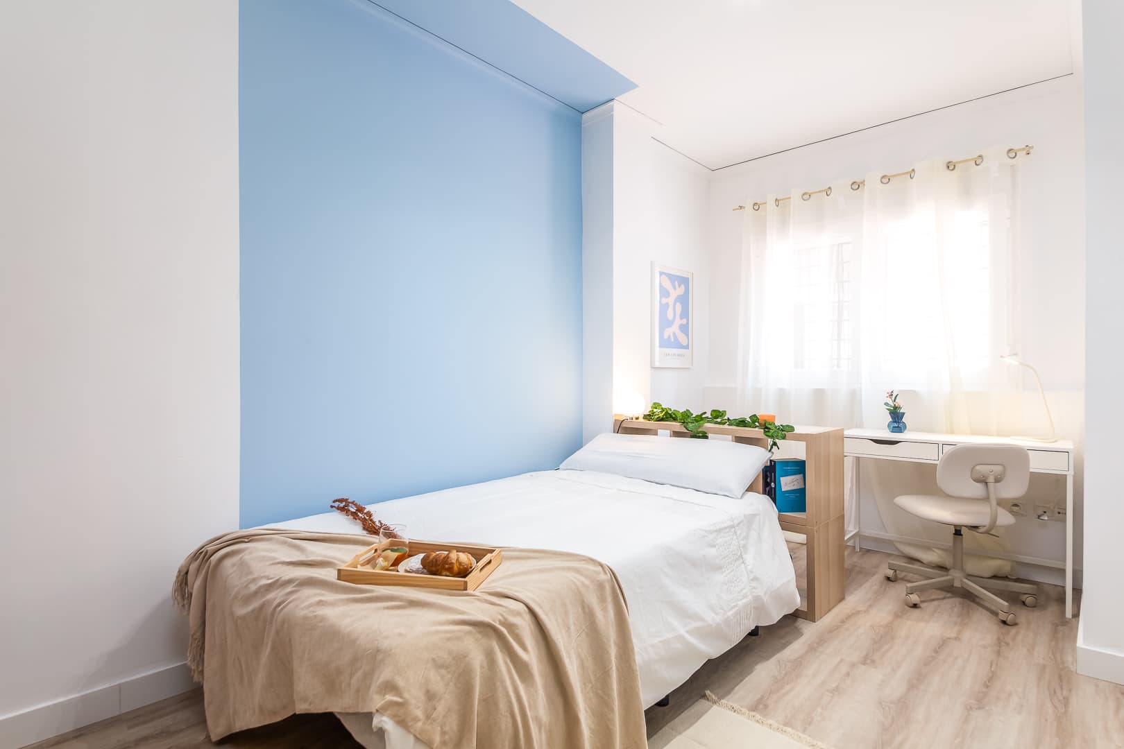 CASTE15 - H2 pasillo derecha ext