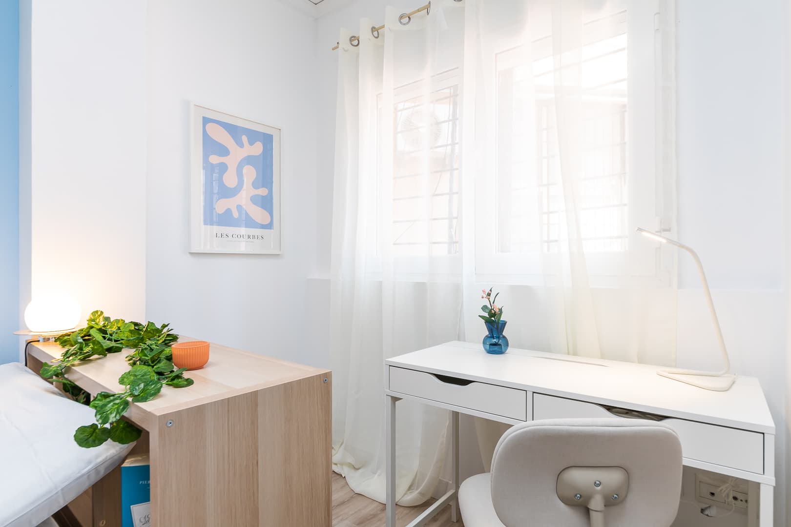 CASTE15 - H2 pasillo derecha ext