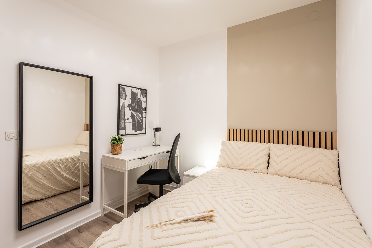 JLLOR38 - H1 INT PEQ