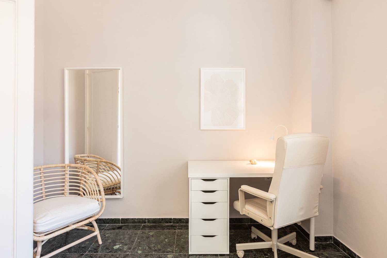 NAVE9 - H1 CLOSET ABIERTO