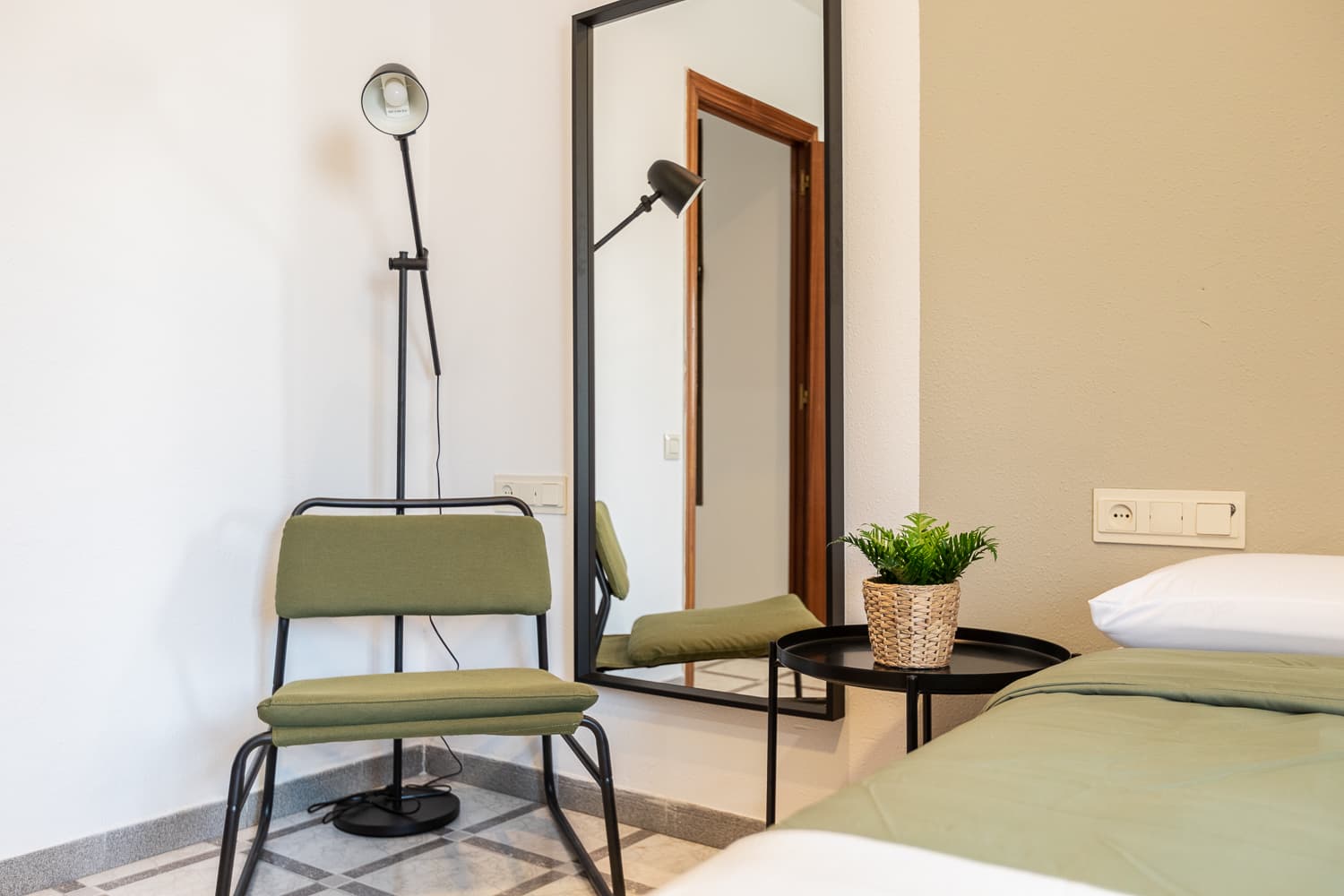 PESP2 - H2 INT CON TERRAZA + EMPOTRADO