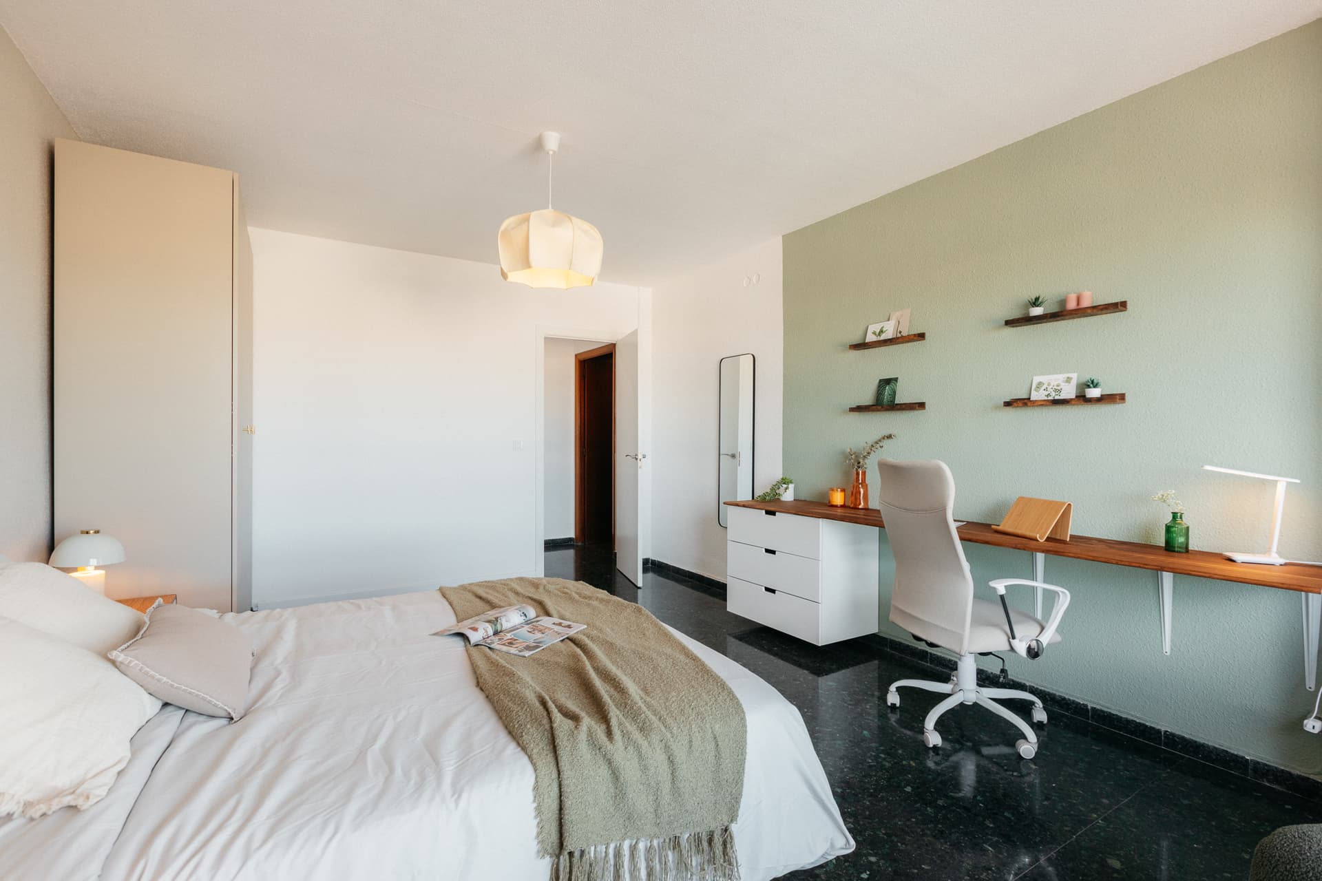 PMAR6 - H6 Private bathroom