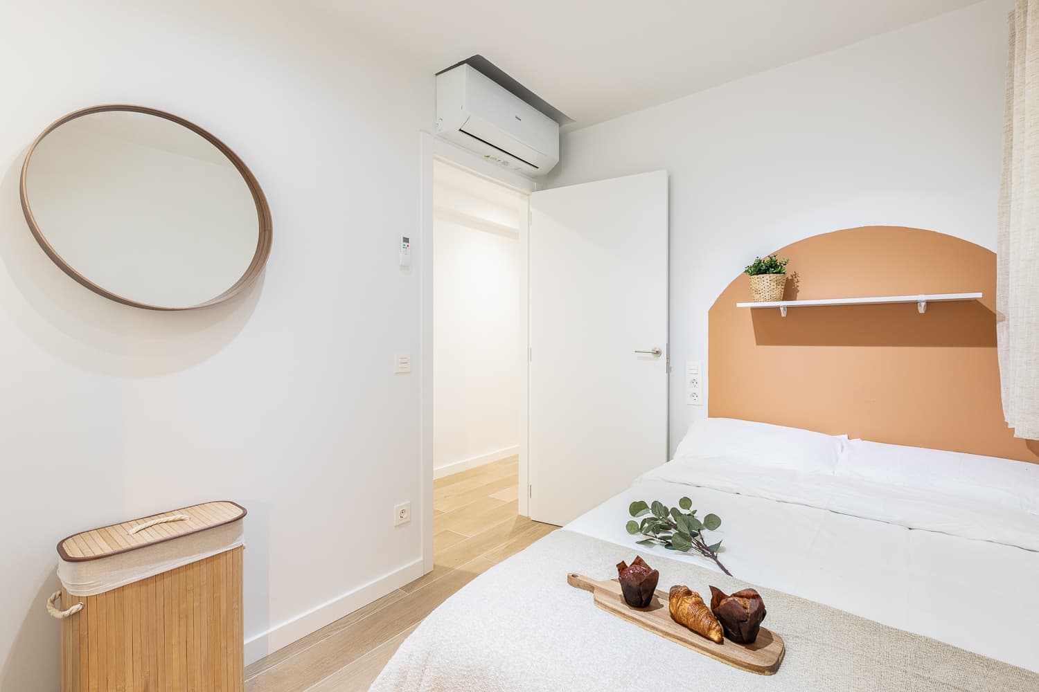 PSEG1 2-5 - H3 Interior pasillo 1 ventana