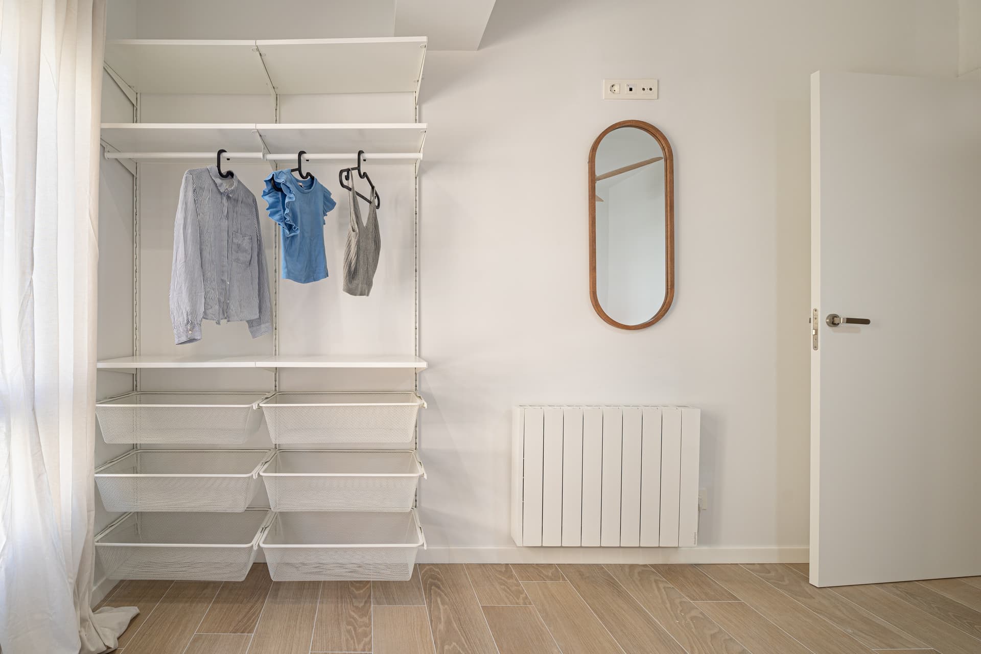 PSEG1 2-7 - H3 EXTERIOR