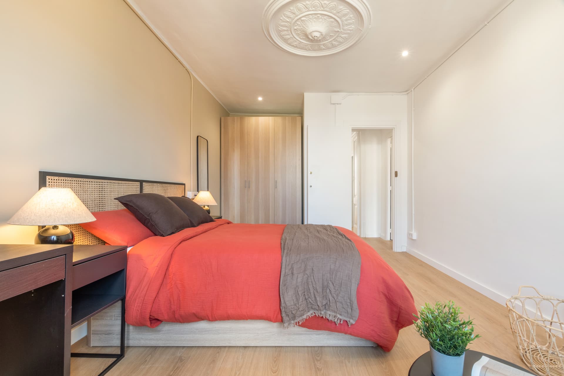 UNI13 3-1 - H1 CALLE ROJA