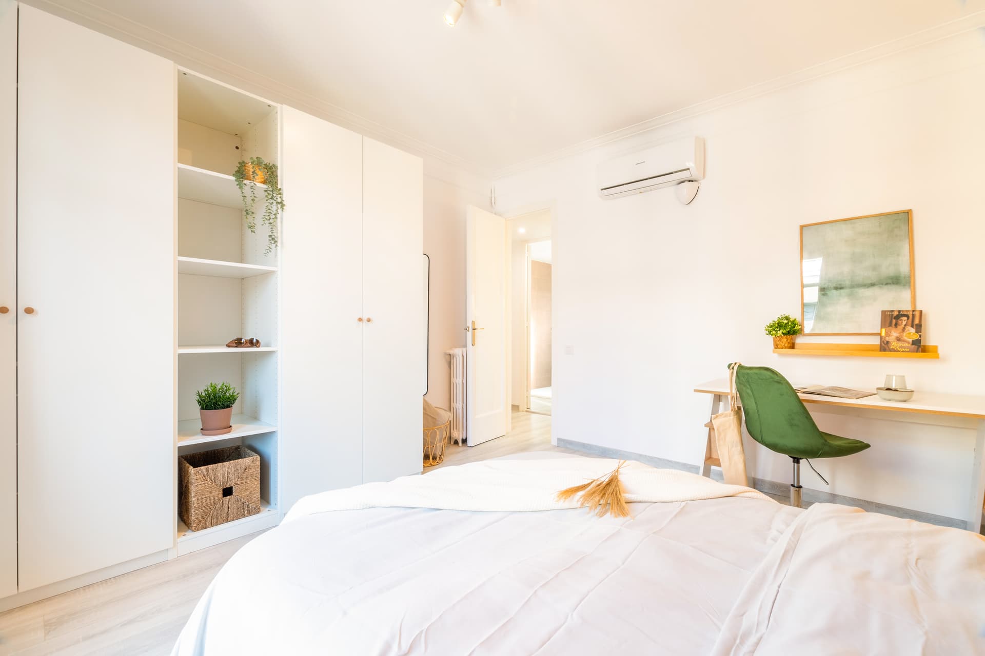 VAL300 4-1 - H2 BALCON CALLE IZQUIERDA