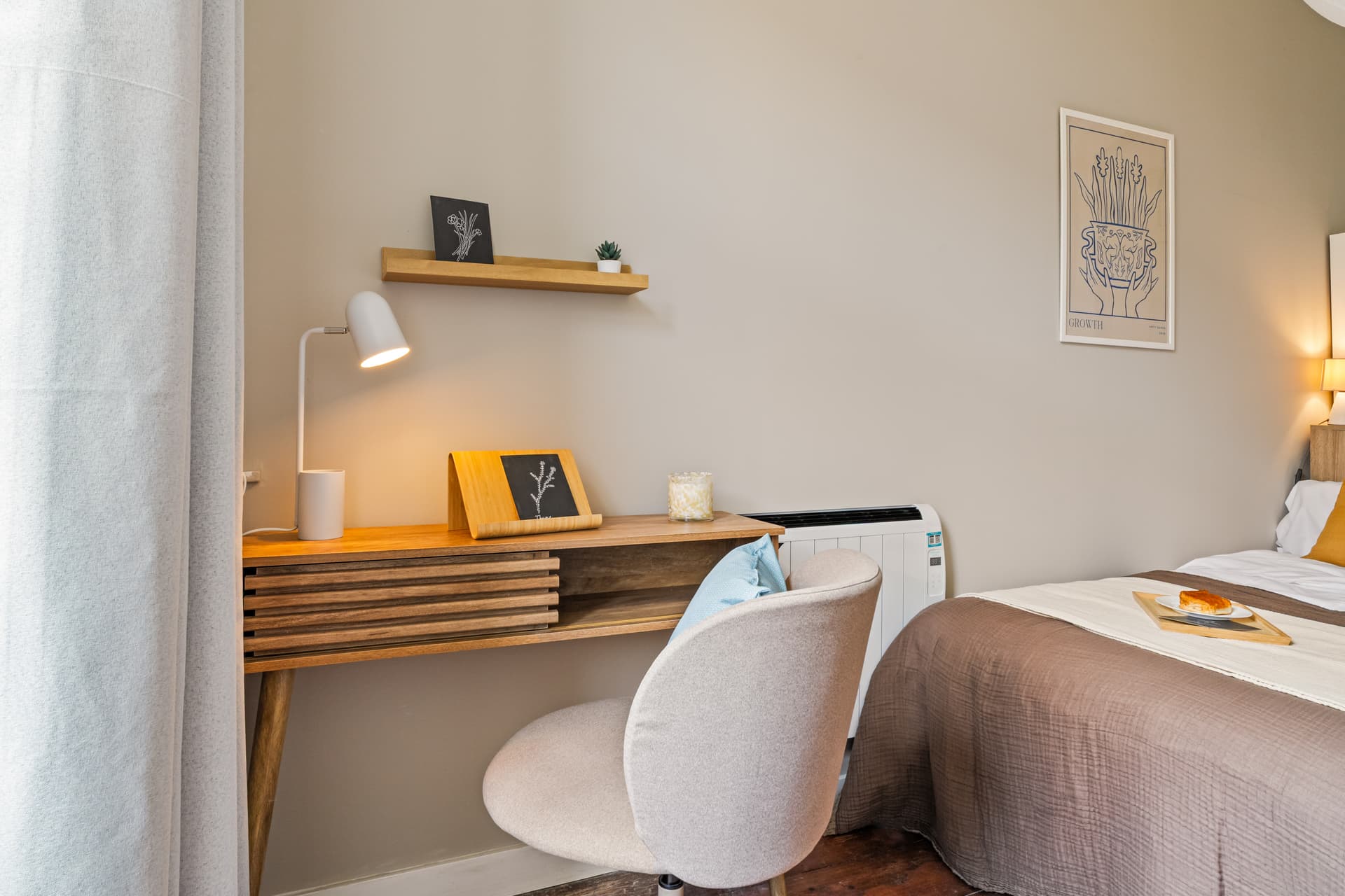 2 Bedroom Apartment